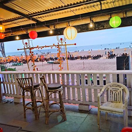 Roseal Beach Front Baga Exterior foto
