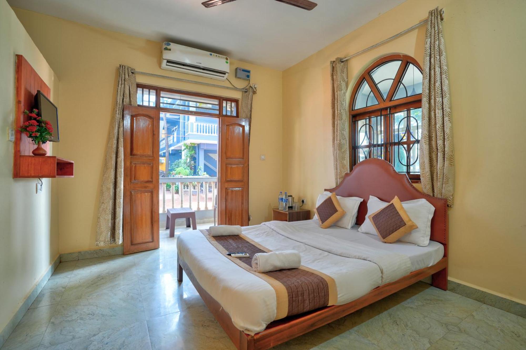 Roseal Beach Front Baga Exterior foto